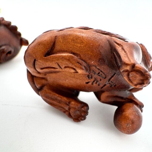 Ojime Netsuke 2 Foo Dog Lion Figurines Hand-Carved Boxwood Signed No Hole #2.2 - Picture 6 of 8